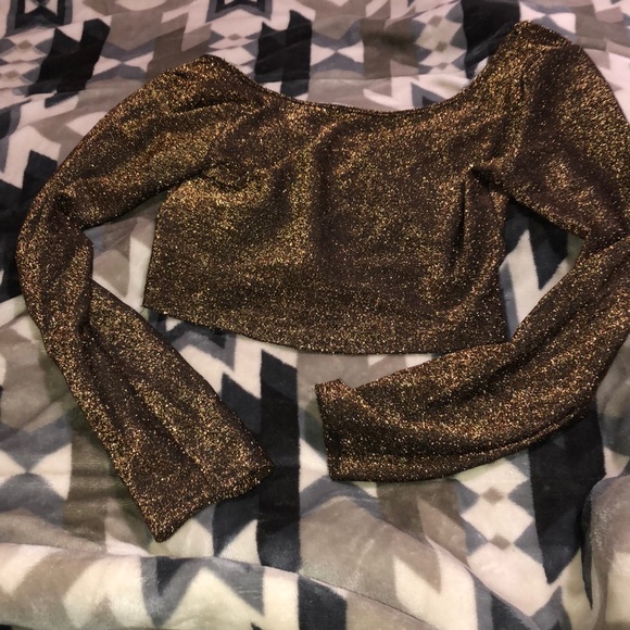 Glitter Gold Fashion Nova Top - Picture 4 of 4